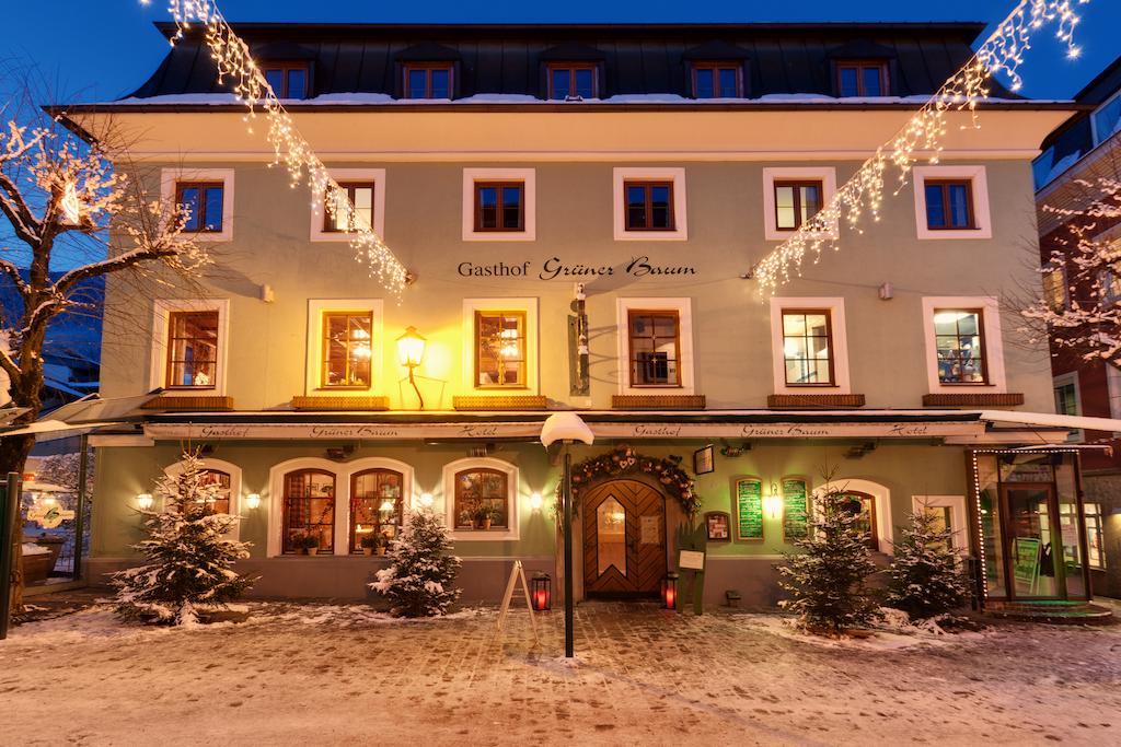Hotel Gruener Baum Целль-ам-Зеє Екстер'єр фото