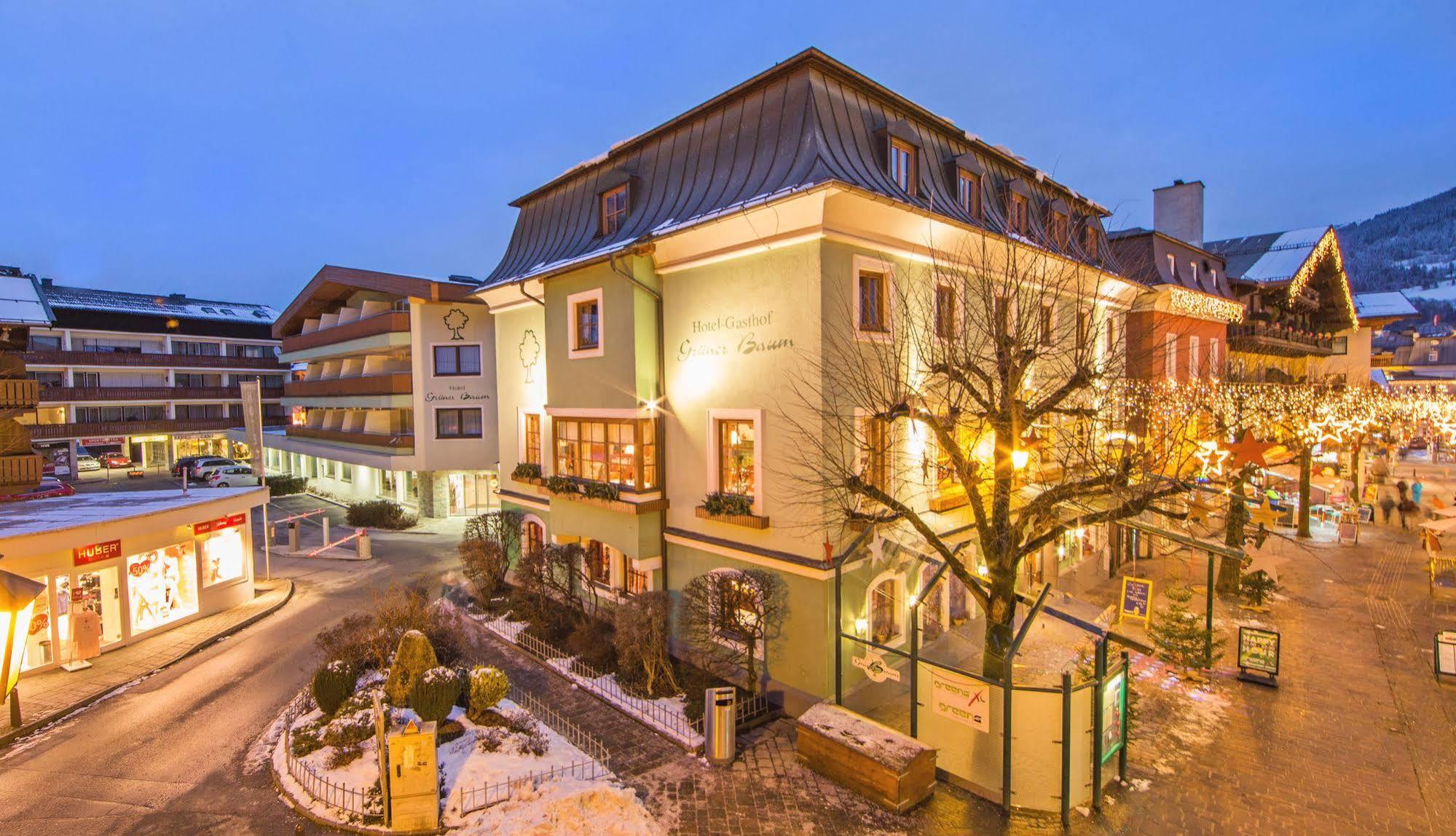 Hotel Gruener Baum Целль-ам-Зеє Екстер'єр фото